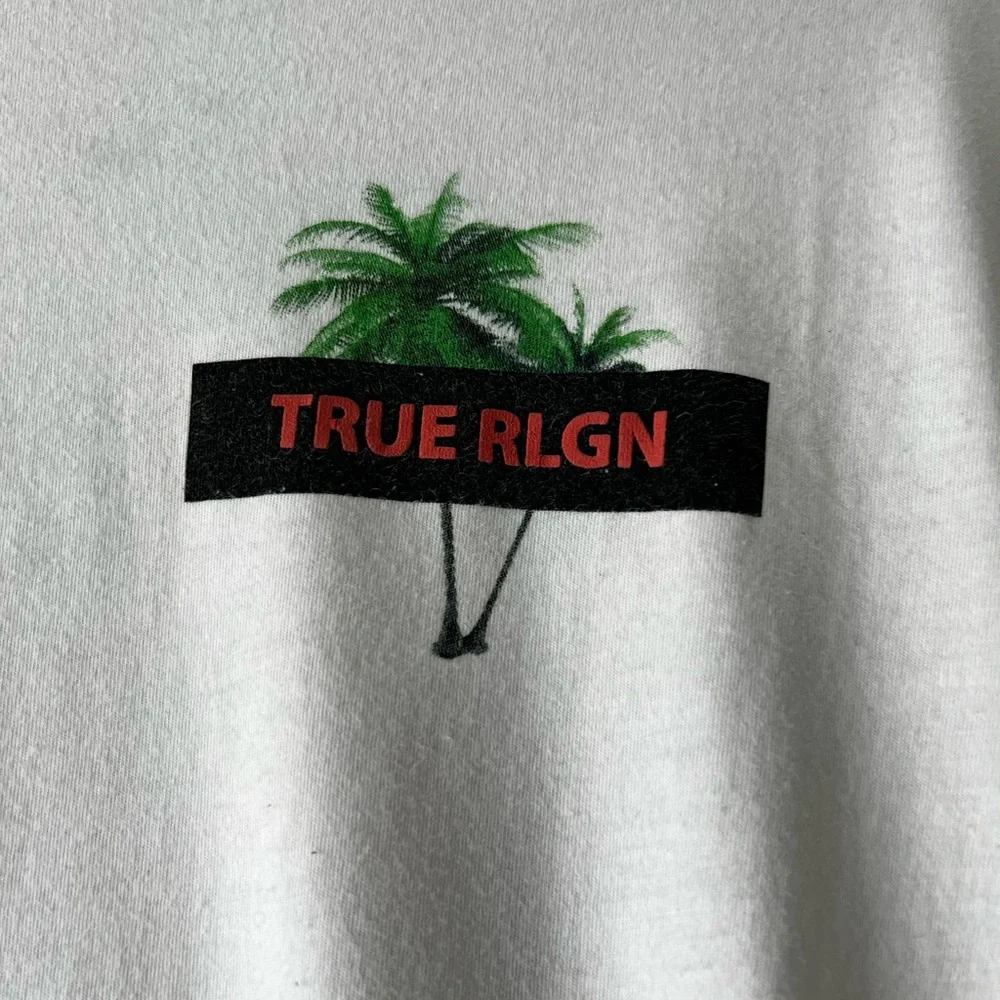 True Religion 100 % Cotton White Short Sleeve Tee Essential Size Medium